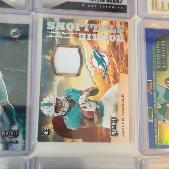 Jaylen Waddle 30 Rookie Card Lot Miami Dolphins